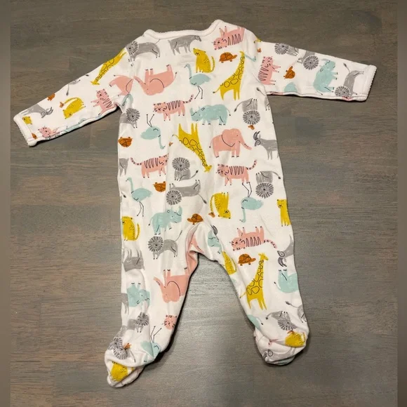 🩷 Bundle • Infant Girls Zipper Sleepers | Size: 0-3 months - Picture 9 of 9